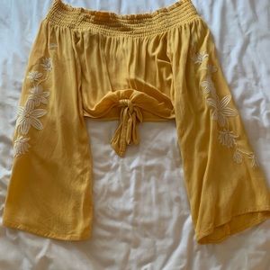 Off the shoulder Pacsun Blouse